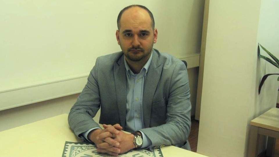 Hamza Karčić: Godišnja doba i političke odluke